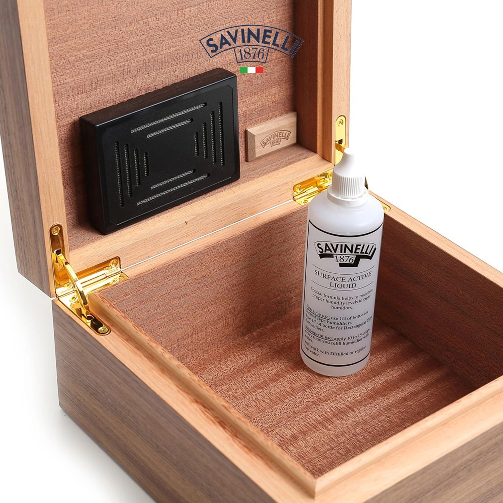 Savinelli Humidor Fyrkantig Valnöt