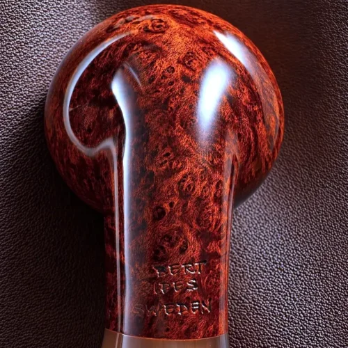 Albert Pipes Smooth Tomato with Horn