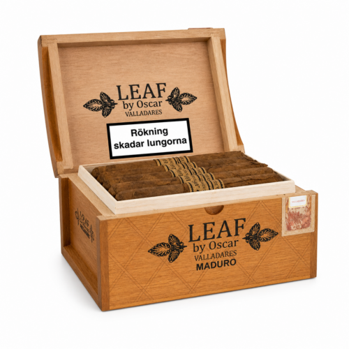 Leaf by Oscar Valladares Maduro Toro