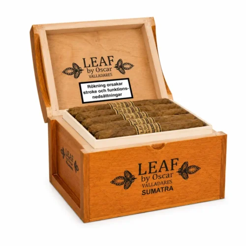 Leaf by Oscar Valladares Sumatra Toro